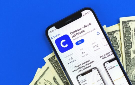 Coinbase FY2022 revenue to be less than half of FY2021 revenue, says Brian Armstrong