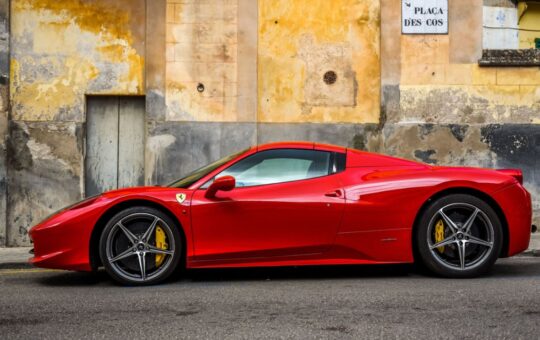 French Crypto Trader Jailed for 18 Months for Buying a Ferrari With Bitcoin – Regulation Bitcoin News