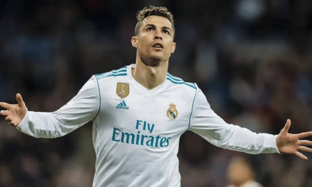 Cristiano Ronaldo Drops Second NFT Collection on Binance, Owners Get the Chance to Meet Him